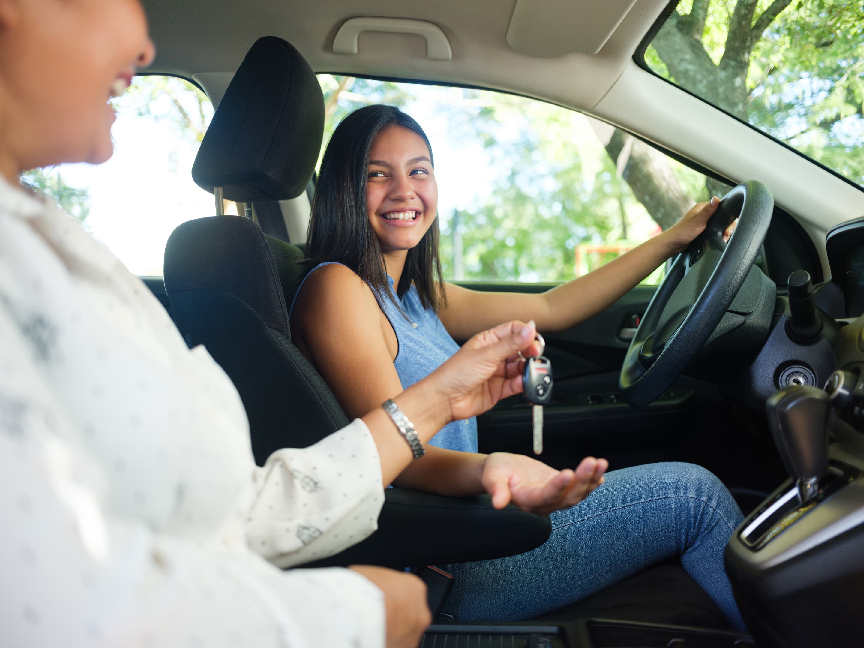 Car insurance 17-year old driver: how does car insurance work