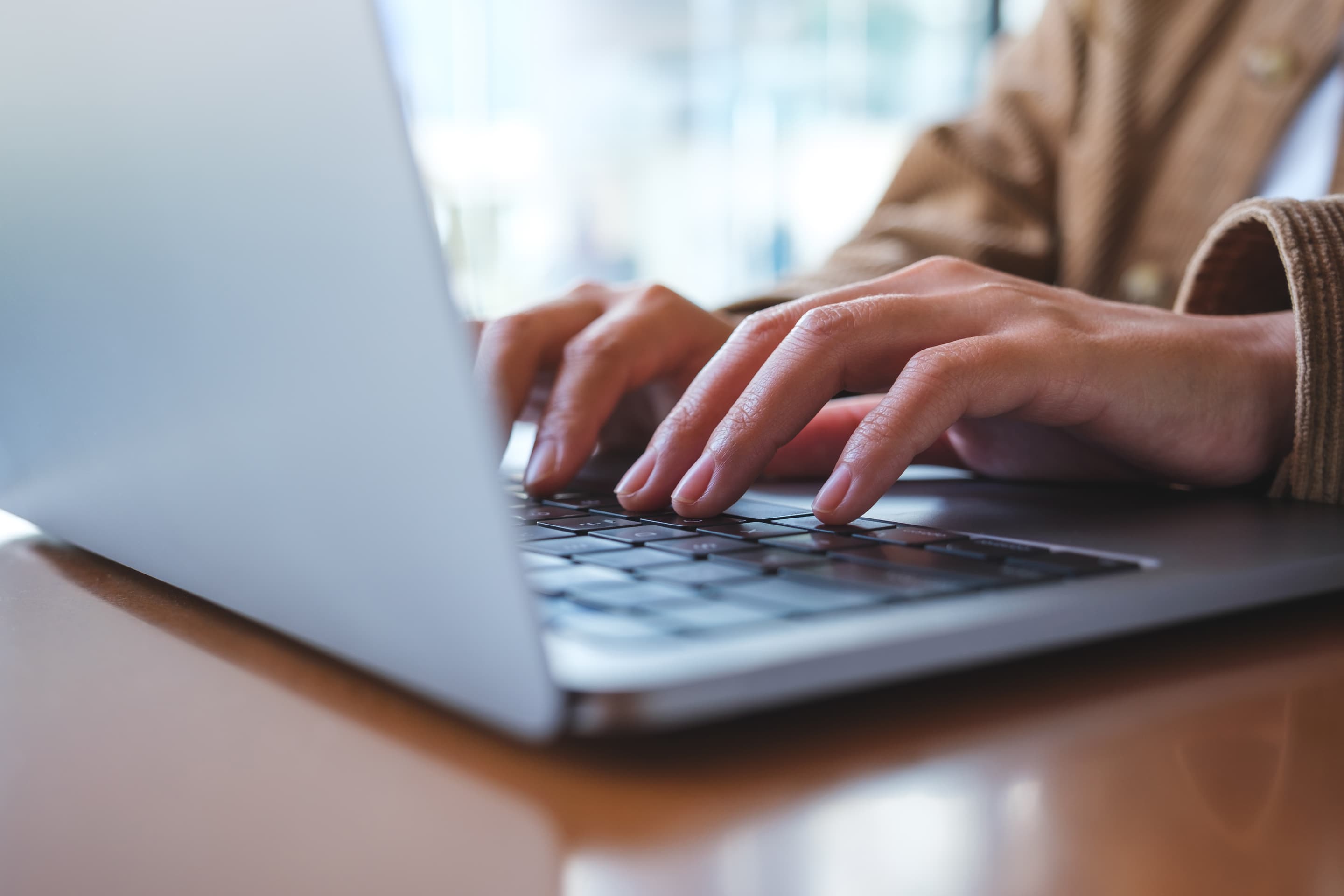 Anmeld skade Anmeld skade online eller på telefon IDA Forsikring
